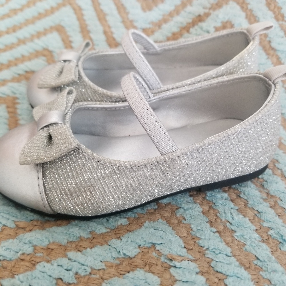 Size 6 baby girl dress fancy shoes
